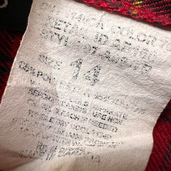 Vintage Counterparts Plaid High Rise Bermuda Shorts Red Tartan 14 Made in Canada - Picture 7 of 7